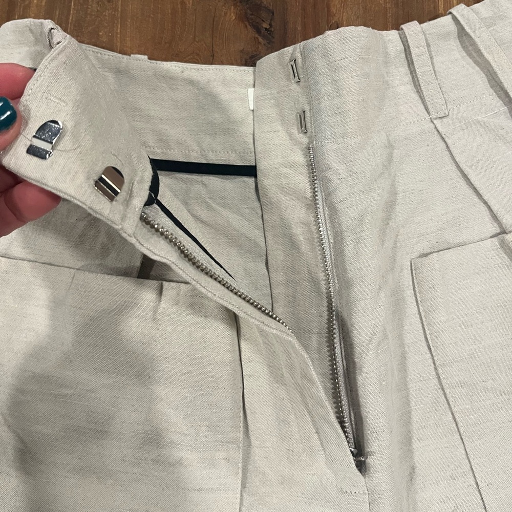 Co Linen Sack Shorts -8 - Picture 11 of 12